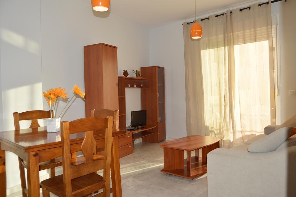 Apartamento Torreblanca Free Parking ฟูเอนฮิโรลา ห้อง รูปภาพ