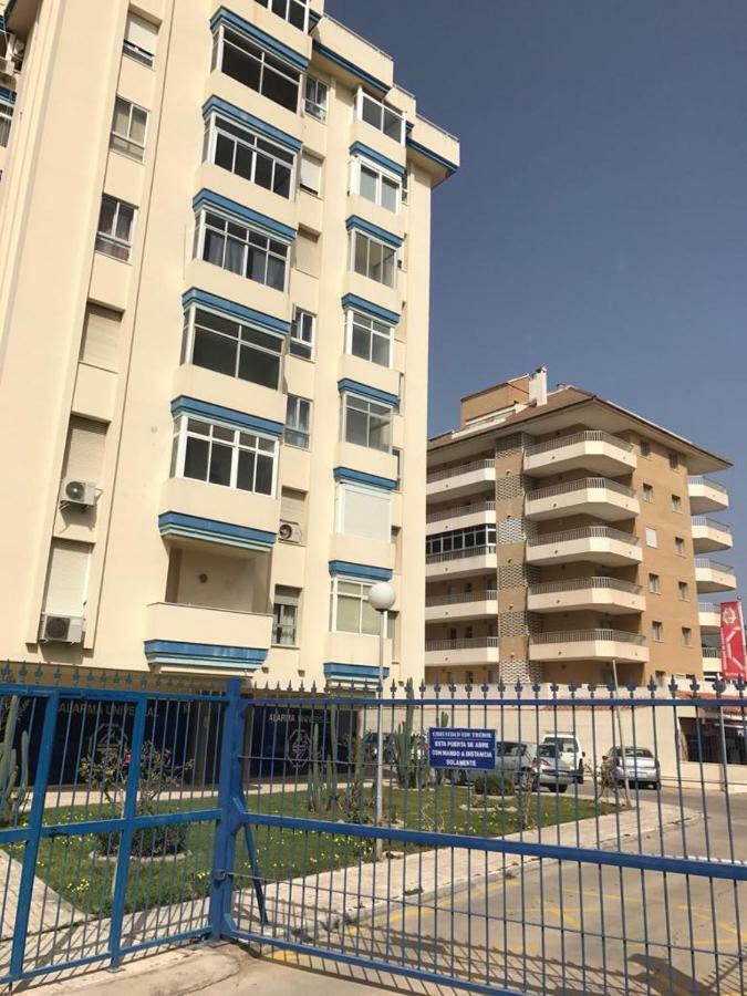 Apartamento Torreblanca Free Parking ฟูเอนฮิโรลา ภายนอก รูปภาพ